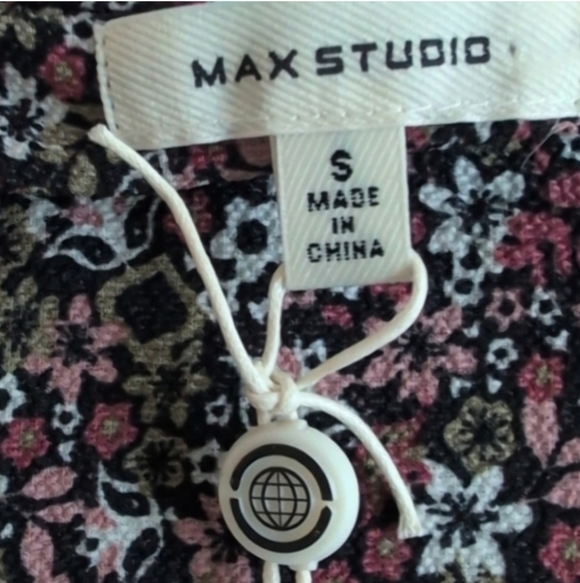 NWT Spring Max Studio Cottagecore Top black Pink Floral print Valentine's Sm - Picture 4 of 16